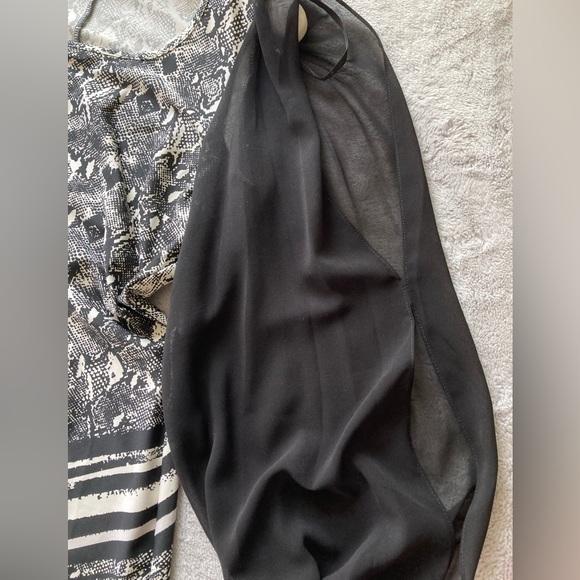 ‘STAR’ - A Tunic Blouse / Dress by Julienne MacDonald, UK. - Picture 3 of 7